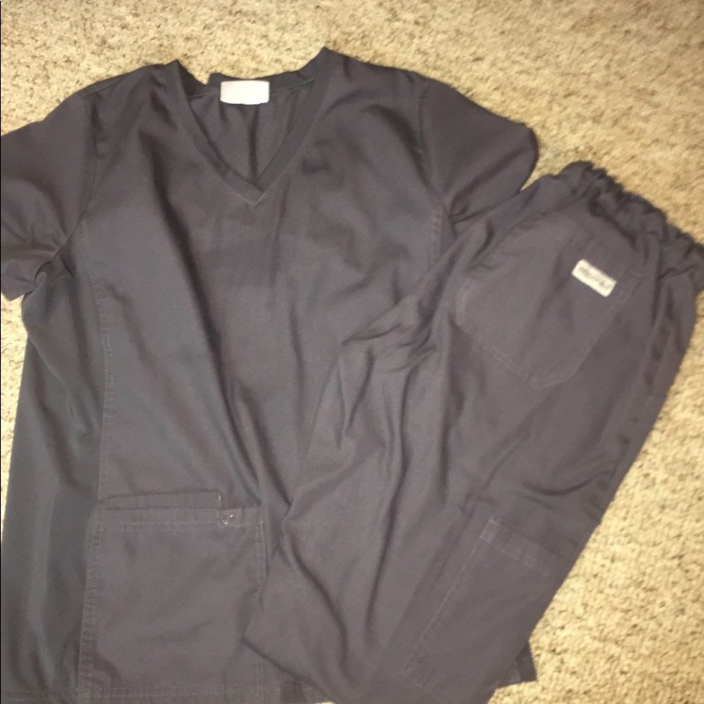 Gray scrub set